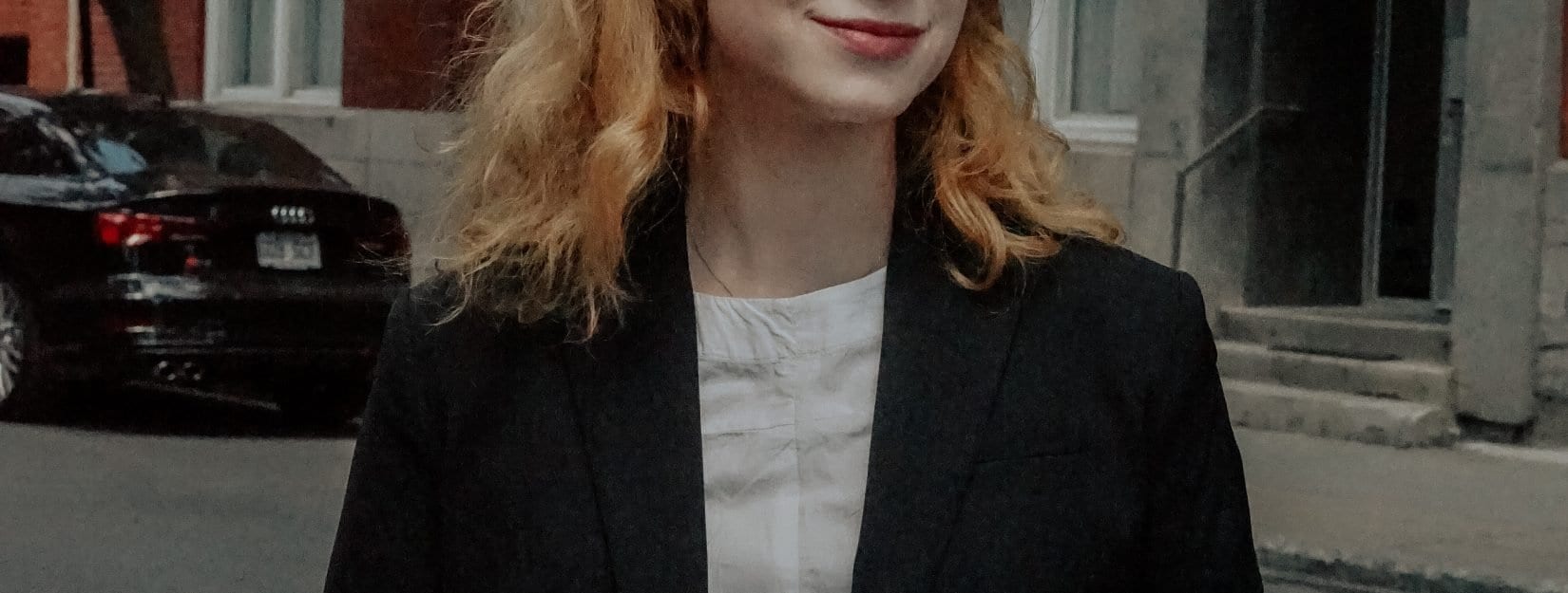 travelling suit crease-resistant