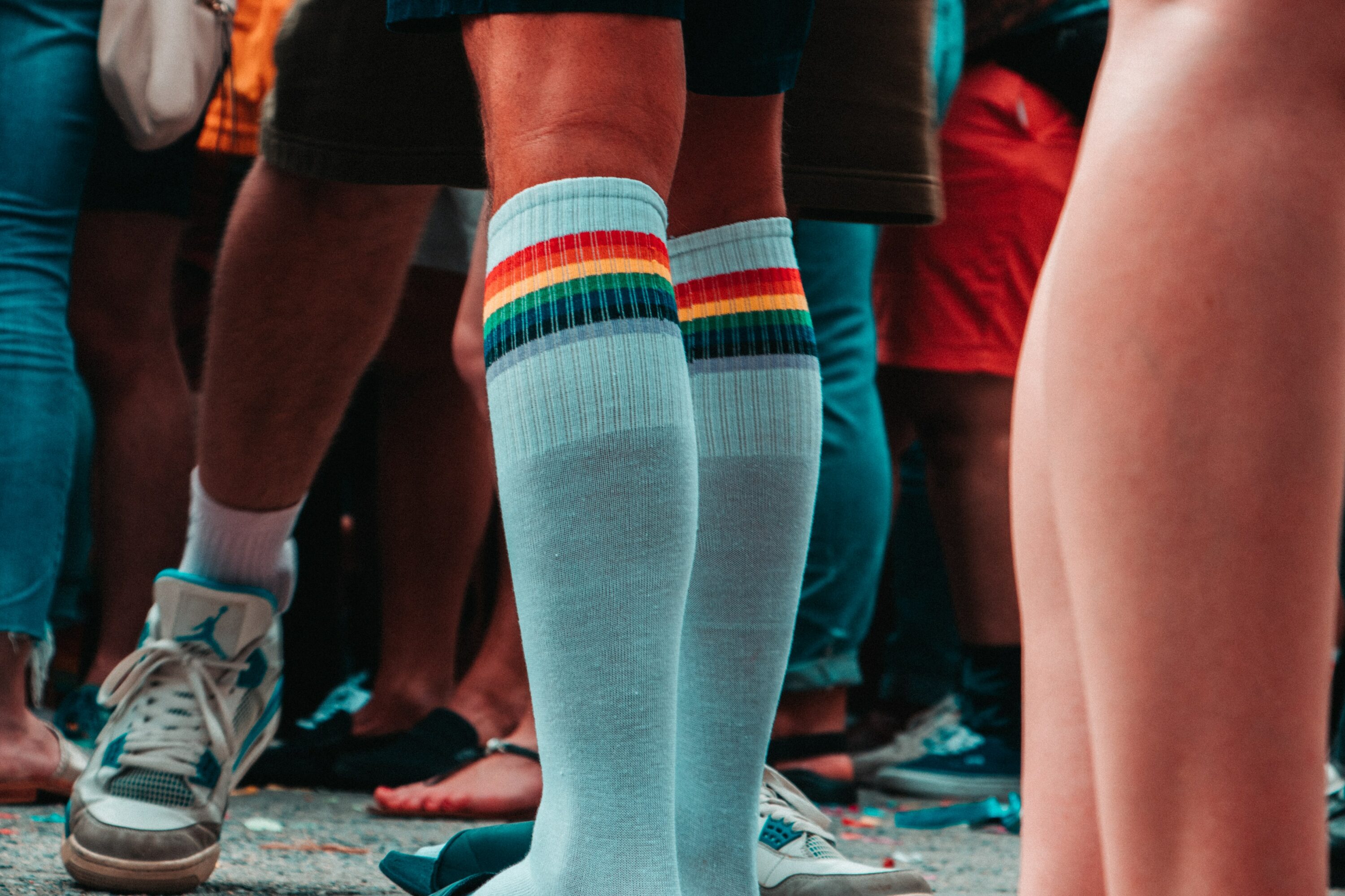 Choosing the Best Compression Socks for Travel 2022